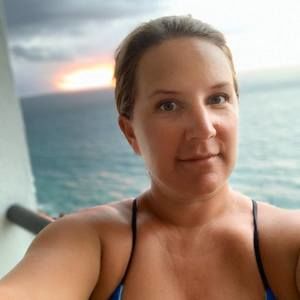 Meet your Posher, Joy